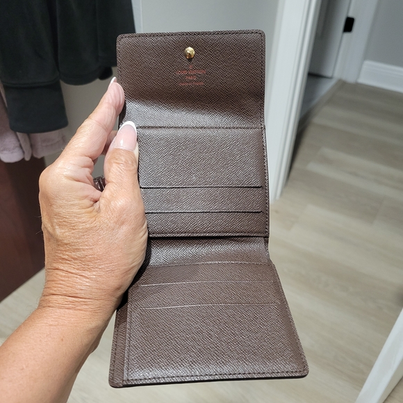 Louis Vuitton Brown Checkered Compact Wallet - Picture 4 of 9